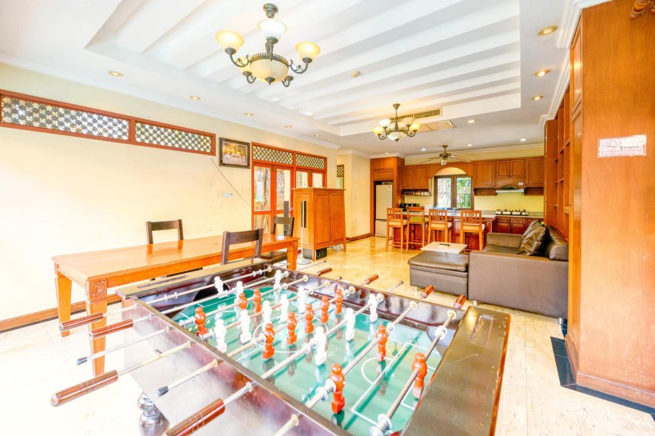 Bali Pool Villa, 5 Min To Walking Street & The Beaches Pattaya Bagian luar foto