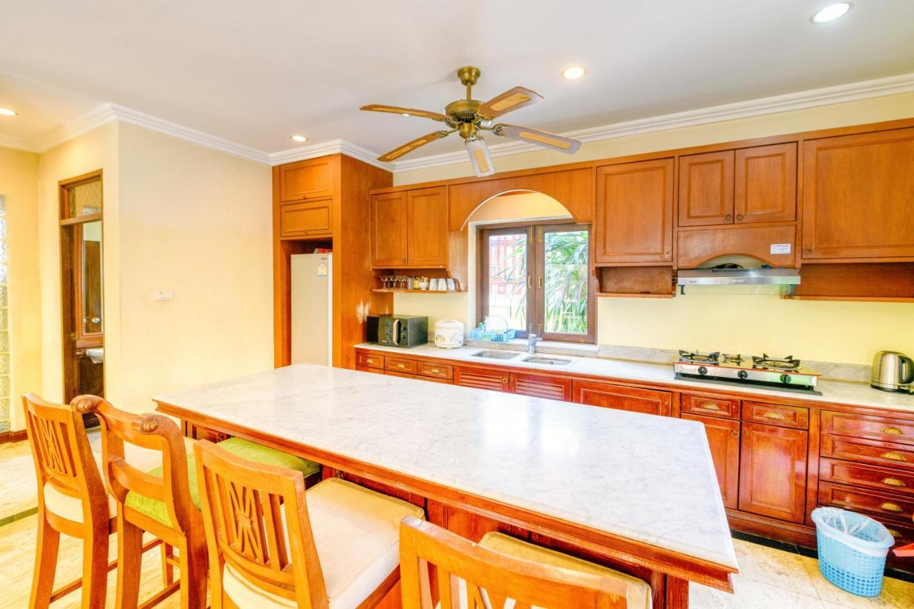 Bali Pool Villa, 5 Min To Walking Street & The Beaches Pattaya Bagian luar foto