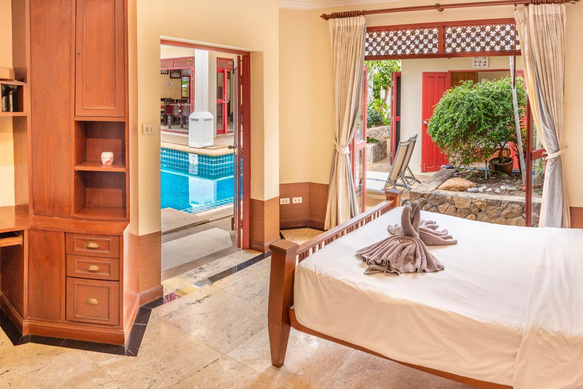 Bali Pool Villa, 5 Min To Walking Street & The Beaches Pattaya Bagian luar foto